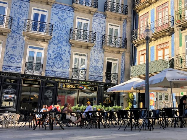  Famous streets of Porto